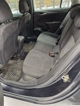 Opel Astra 1.6CDTI Eco Flex 110 KM - 6