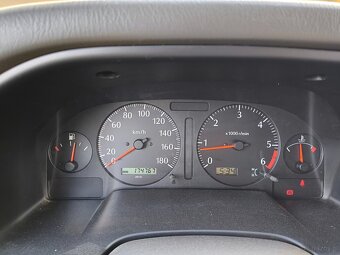 Nissan Patrol Y61 - 6