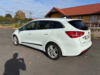 Cee'd 1.6 2017 rok lift Full opcja - 6