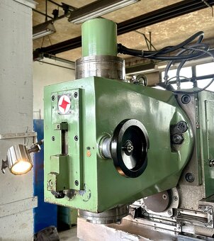 Frezarka konsolowa FGS 32/40 - 6