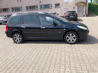 307 pojemność 2.0 HDI 7-Osobowy - 6