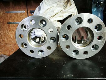 Dystanse 3 cm – BMW E60 / E61 – komplet - 6