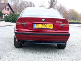 BMW E36 Coupe 2.0i - 6