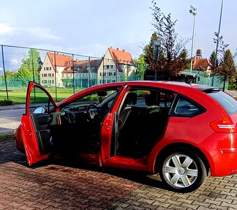 Sprzedam samochód Citroen C-4 - 6