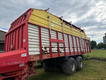 Przyczepa samozbierająca Pottinger Jumbo 8000 sprowadzona ce - 6