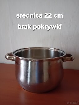 Zestaw różnych garnków I patelnia - 6