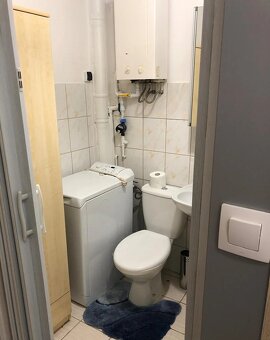 Do wynajęcia mieszkanie w ścisłym centrum Legnicy - Rynek 16 - 6