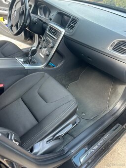 Volvo v60 2017rok - 6