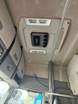 Renault T 440 typ HD001, CKZ42A - 6
