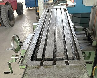 Frezarka pionowa konsolowa FVE 20 - 6