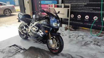 HONDA CBR 900RR SC28 1995r - 6