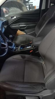 Sprzedam samochód Ford Kuga 1.5 benzyna z 2019 roku - 6