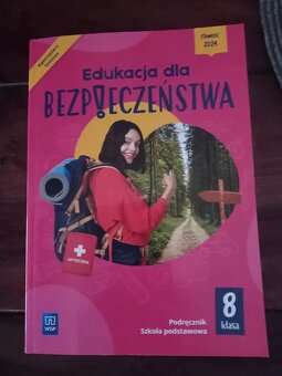 TESTY Materiały szkolne/sprawdziany - 6