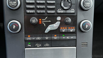 Volvo XC70 D5 4x4 2008r Full opcja Szwajcar - 6