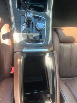 Sprzedam BMW X5 xDrive40d, rok produkcji 09/2023; ; - 6