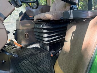 Ciągnik Rolniczy John Deere 8220 PowerShift rok prod. 2005 2 - 6