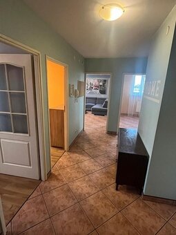 Mieszkanie o powierzchni 63m2, balkon, III piętro,Podmiejska - 6