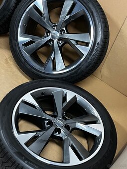 Audi Q4 e-tron 89A601025E 89A601025M 8Jx20 ET45 9Jx20 ET42 - 6