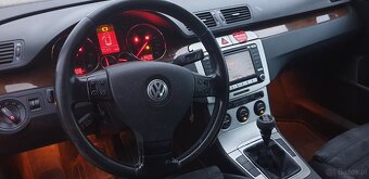 VW Passat Kombi 1.9 2007 r. - 6