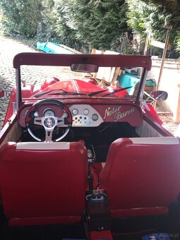 Replika Alfa Romeo z roku 1932 - 6