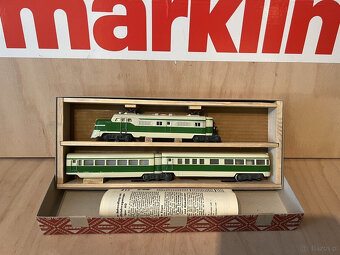 Wagon silnikowy Märklin ST 800, zielono-beżowy Żebra dachow - 6