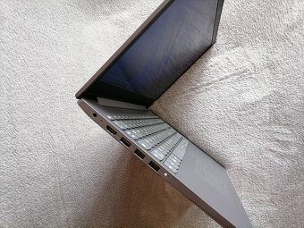 LENOVO V15-ADA WINDOWS 11 4GB 256GB SSD RADEON IDEAŁ 15.6' - 6