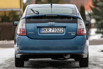 TOYOTA PRIUS - 6