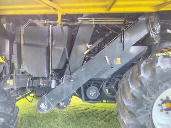 New Holland CSX7040 DE - 6