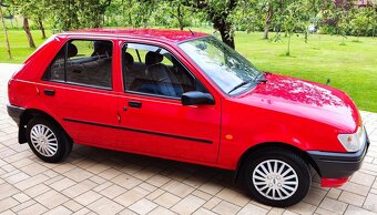 Ford Fiesta jako nová - 6