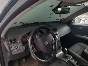 Sprzedam samochód marki Volvo v50 - 6