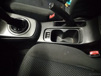 Tytuł: Mitsubishi Lancer: Mechaniczna Bestia z "blizną bojo - 6