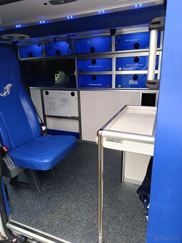 Ford Custom 2.2D Karetka 2016Rok - 6
