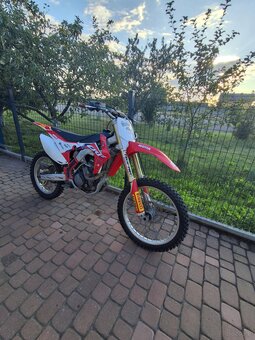 HONDA CRF 250R - 6