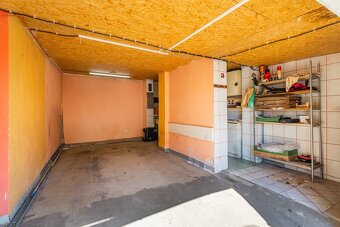 Obniżka 16.000 zł. 2 pokoje, oddzielna kuchnia + garaż. - 6