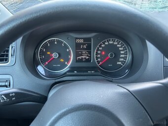 Volkswagen Polo sprowadzony mały przebieg - 6