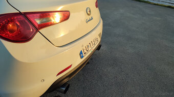 Alfa Romeo Giulietta 2.0JTDM - 6