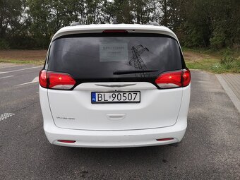 CHRYSLER PACIFICA (VOYAGER) 2021 - 6