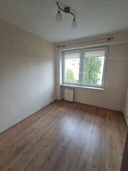 Mieszkanie o pow.47.70 m2, balkon, umeblowane, III p., Al. W - 6