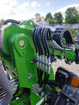 ŁADOWARKA KOŁOWA 908T - 6