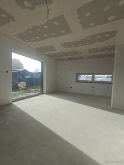 Nowoczesny dom w zabudowie bliźniaczej – 91 m²,Chełmce - 6