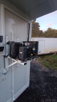 Chłodnia Myśliwska / Chłodnia na Dziki / Komora Chłodnicza / - 6