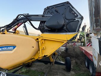 Kombajn zbozowy New Holland CX8080 rok 2014  heder Vario sta - 6