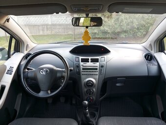 Toyota Yaris, Polski Salon, Stan Bardzo Dobry, Klimatyzacja - 6