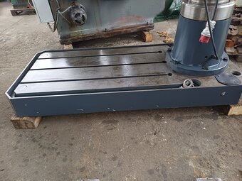 Sprzedajemy wiertarkę promieniową DR 5 - 6