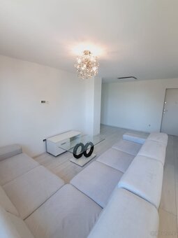Mieszkanie o pow. 49.60m2, II piętro, garaż, działka,Dębe - 6