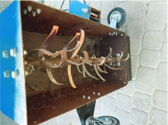 Syndyk sprzeda trzepaczki mechaniczne do dywanów, grzejniki - 6