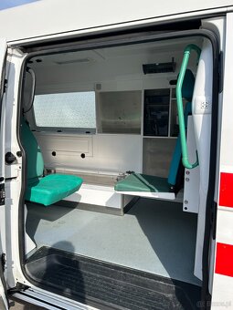 VW T5 2.0 TDI Ambulans / Karetka - DSG - 6