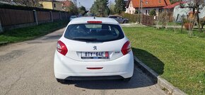 Peugeot 208 1.2 benzyna - 6