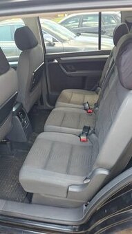 Volkswagen Touran 2.0 tdi automat stan bardzo dobry. - 6