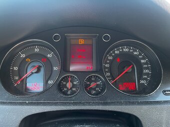 Passat B6 - 6